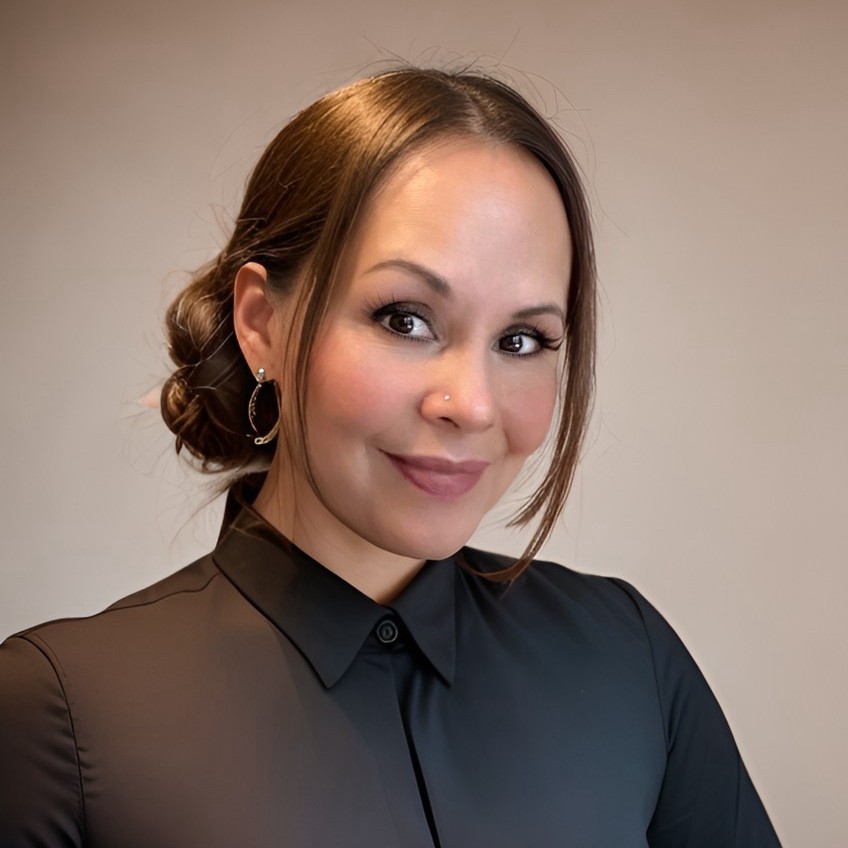 Samantha Phillips Headshot