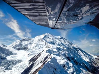 Mountain views on a flightseeing trip
