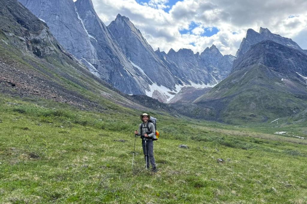 Hiking in Gates of the Arctic National Park