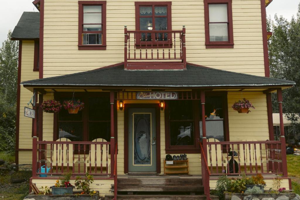 Hotel in McCarthy