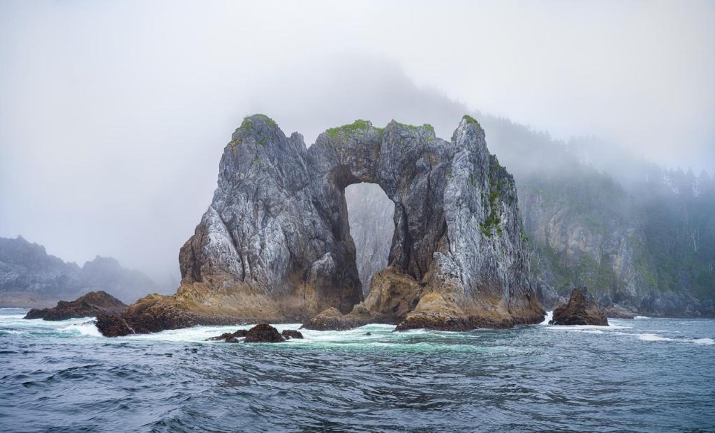 Sea stacks in Kenai Fjords National Park