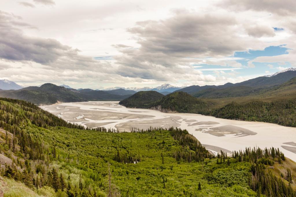 Views of Copper River Valley on the McCarthy Road
