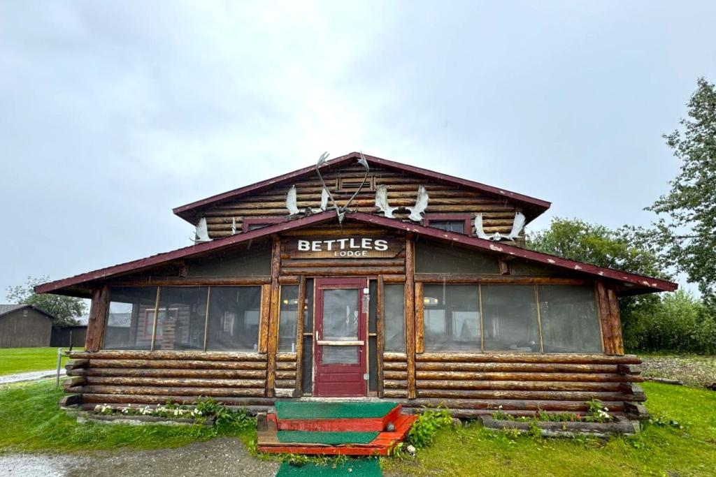 Bettles Lodge