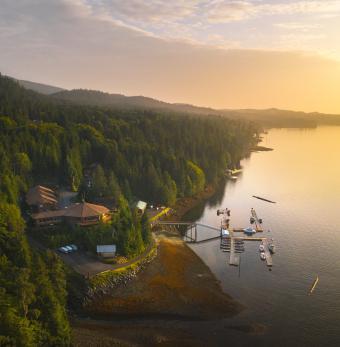 Salmon Falls Resort Photo