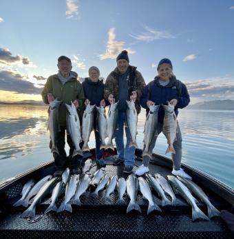 Alaska Silvertip Lodge and Cabins Photo